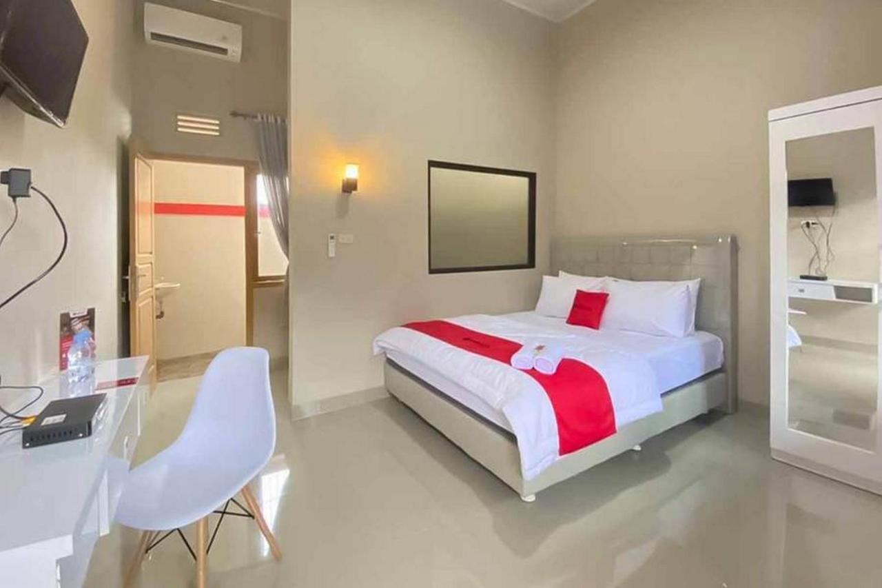 Hotel Reddoorz Syariah Near Hajimena Lampung Bandar Lampung Exterior foto