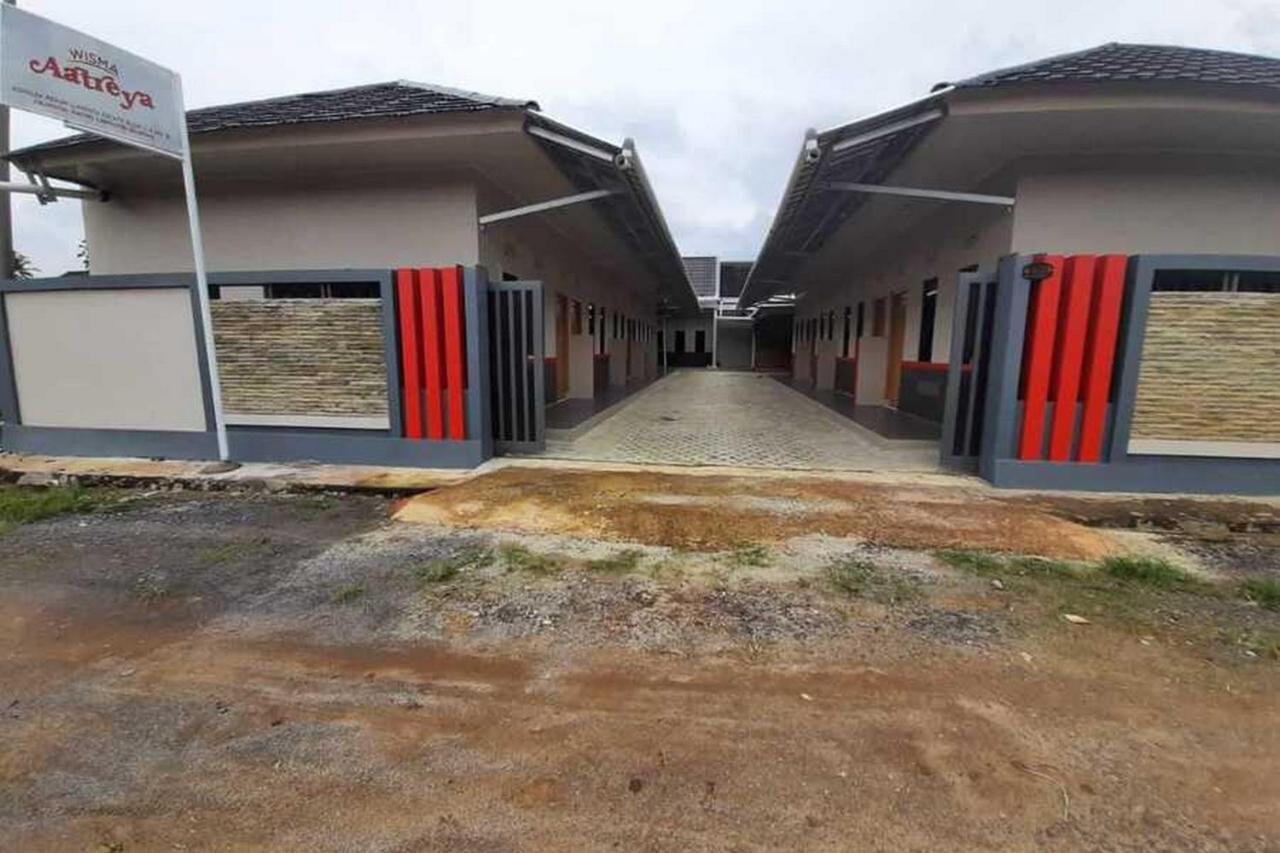 Hotel Reddoorz Syariah Near Hajimena Lampung Bandar Lampung Exterior foto
