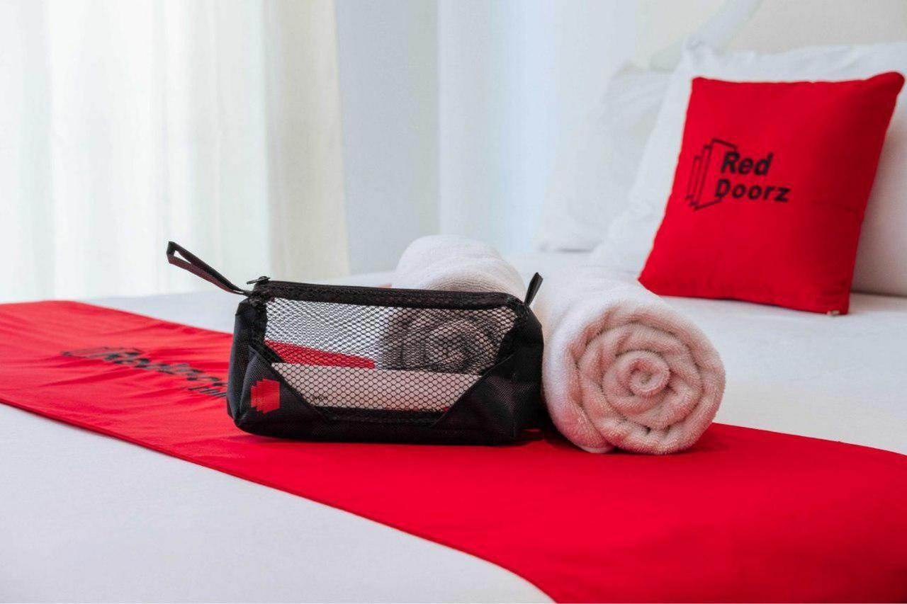 Hotel Reddoorz Syariah Near Hajimena Lampung Bandar Lampung Exterior foto